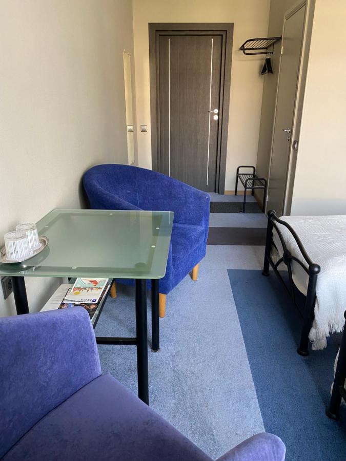 Hotel Kert Free Parking Рига Екстериор снимка