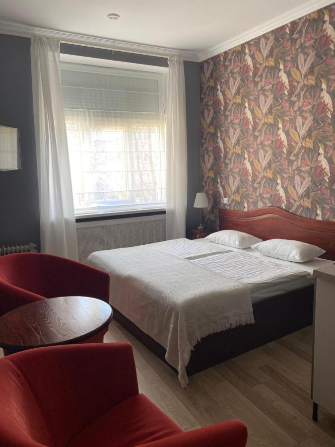 Hotel Kert Free Parking Рига Екстериор снимка