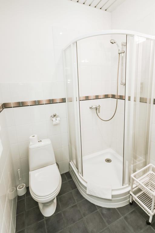 Hotel Kert Free Parking Рига Екстериор снимка