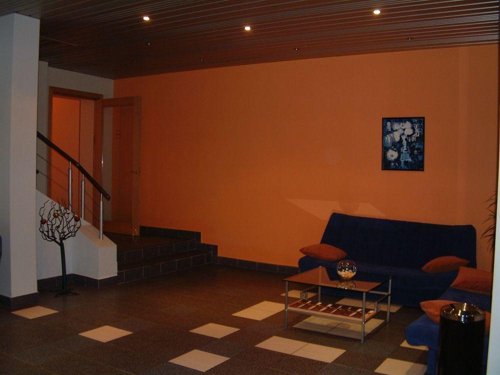 Hotel Kert Free Parking Рига Екстериор снимка