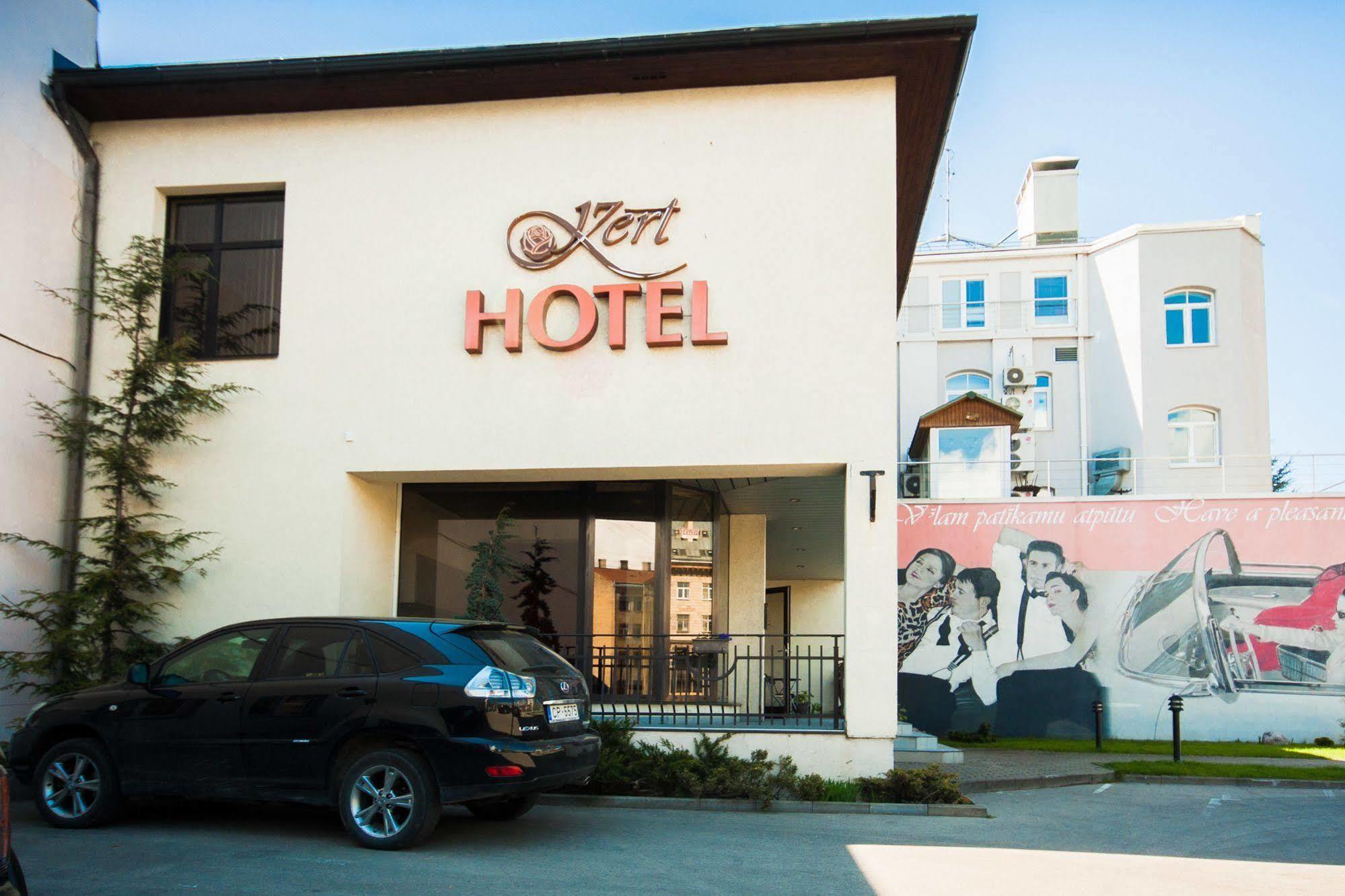 Hotel Kert Free Parking Рига Екстериор снимка